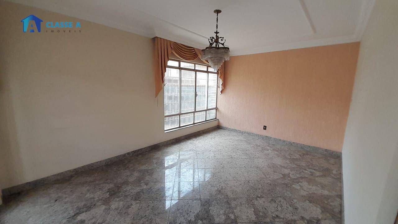 Casa à venda com 3 quartos, 250m² - Foto 16