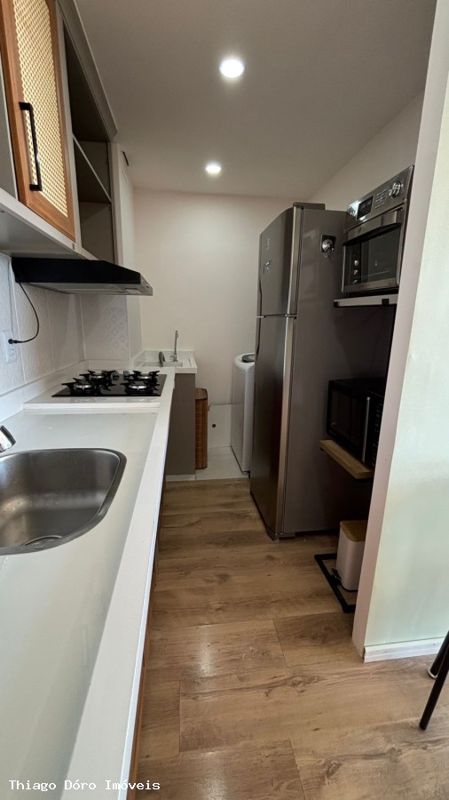 Apartamento à venda com 2 quartos, 36m² - Foto 2