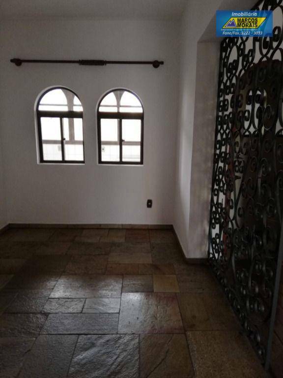 Apartamento à venda com 3 quartos, 146m² - Foto 3