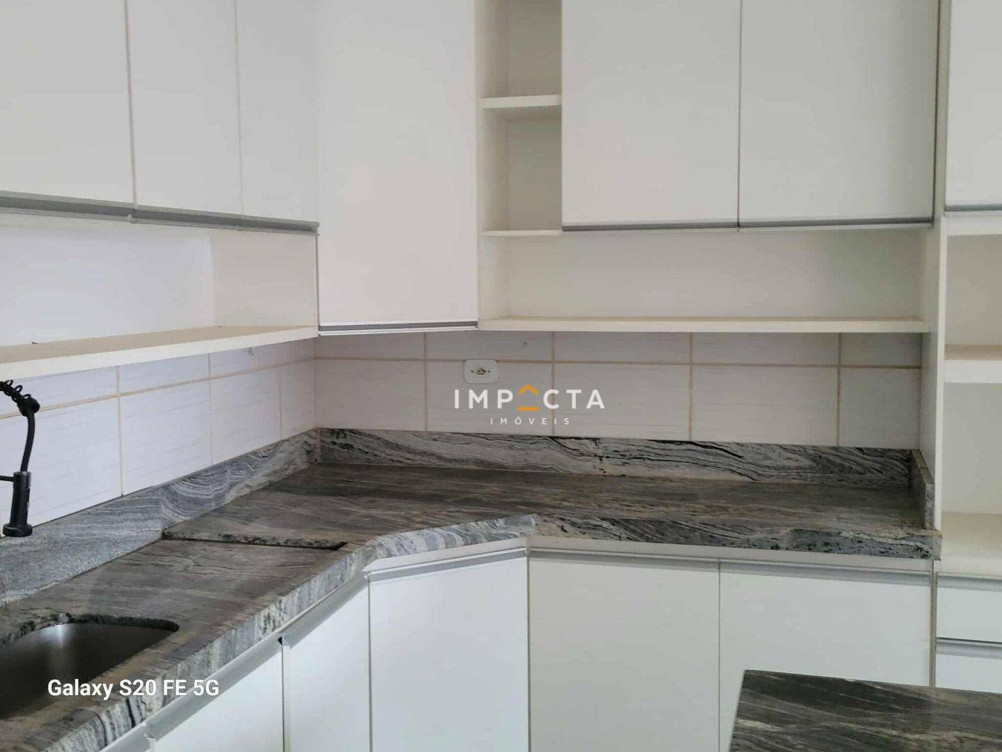 Casa à venda com 3 quartos, 140m² - Foto 3