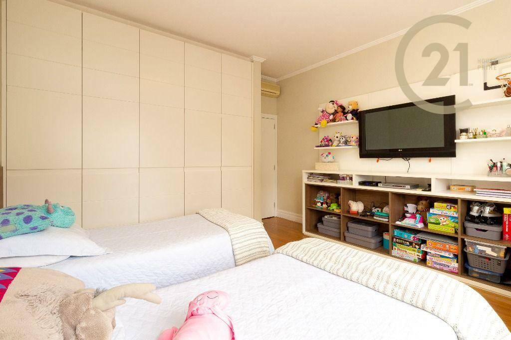 Apartamento à venda com 3 quartos, 230m² - Foto 16