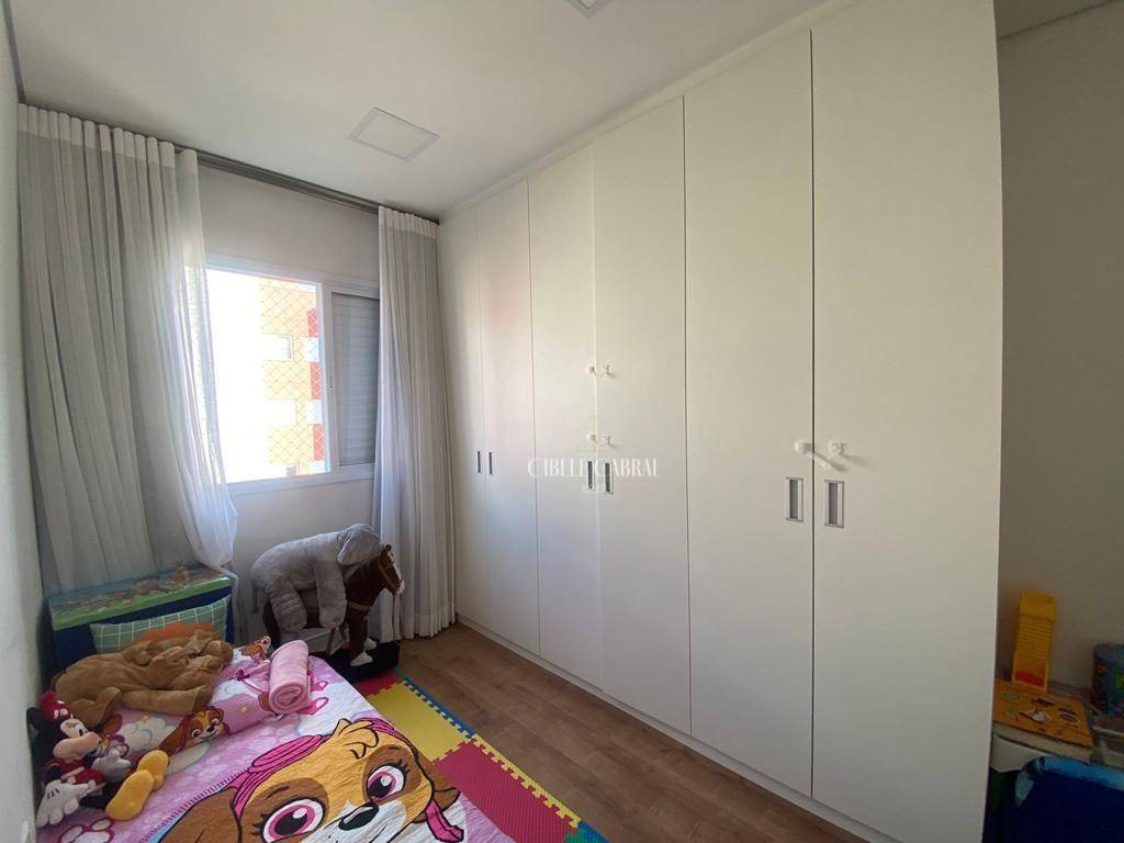 Apartamento à venda com 3 quartos, 107m² - Foto 13