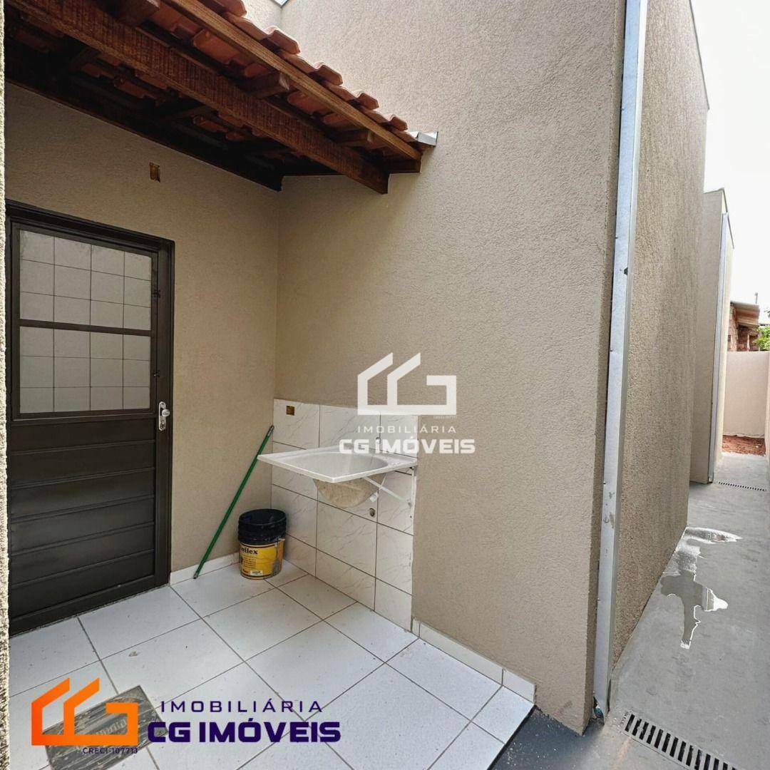 Casa à venda com 2 quartos, 50m² - Foto 7