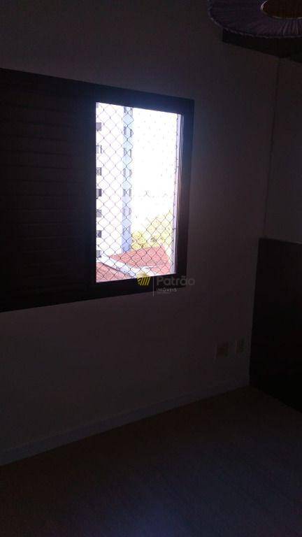 Apartamento para alugar com 3 quartos, 74m² - Foto 12