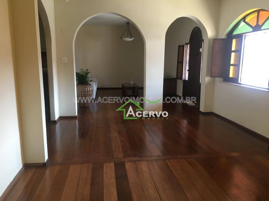 Casa à venda com 4 quartos, 232m² - Foto 5