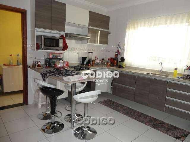 Sobrado à venda com 3 quartos, 165m² - Foto 2