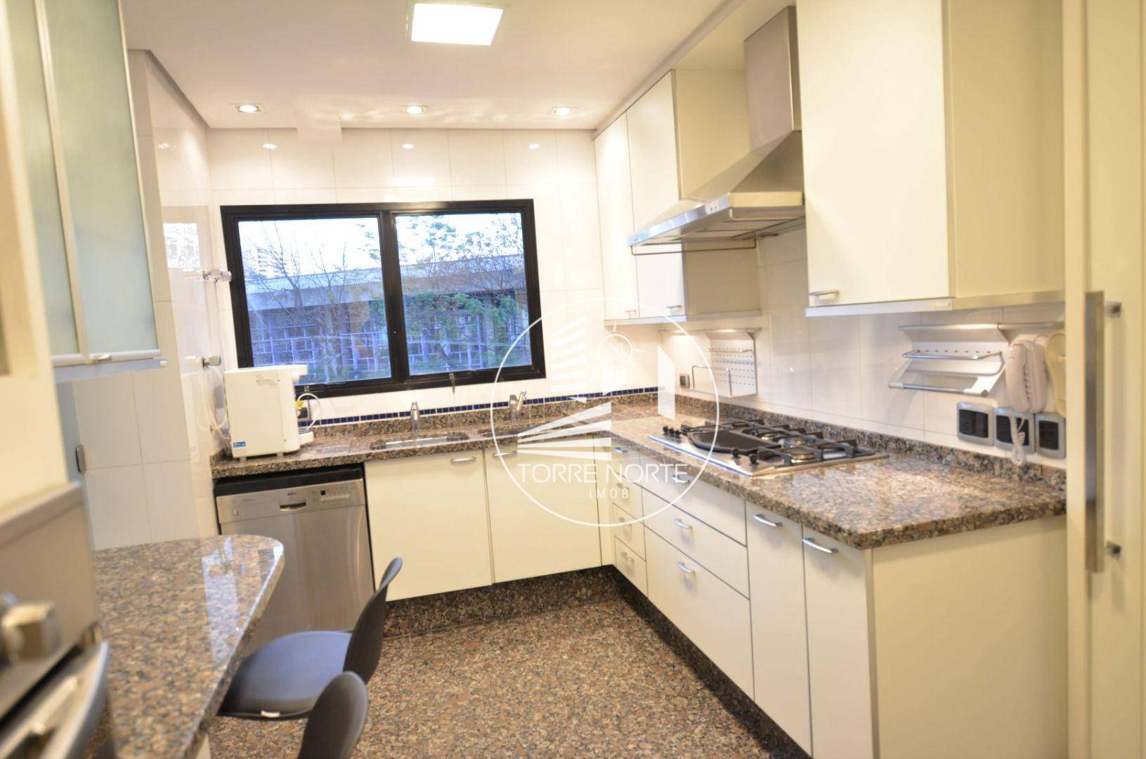 Apartamento à venda com 3 quartos, 280m² - Foto 33