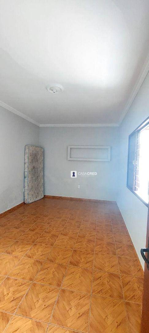 Casa à venda com 4 quartos, 212m² - Foto 8