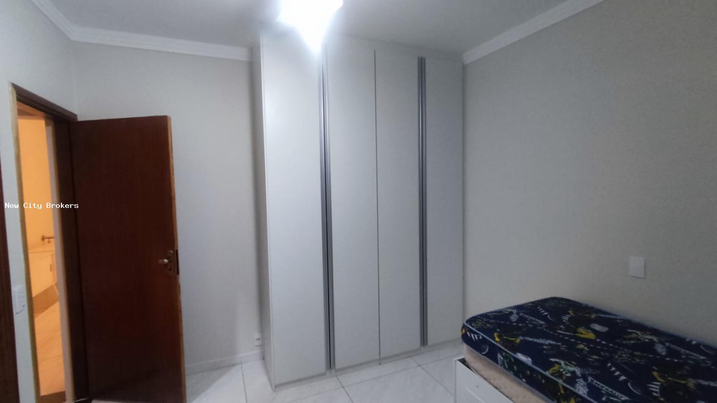 Sobrado à venda com 5 quartos, 300m² - Foto 19