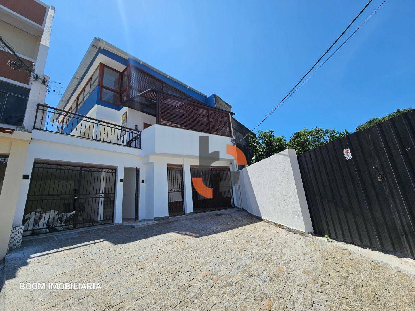 Casa à venda com 3 quartos, 71m² - Foto 2