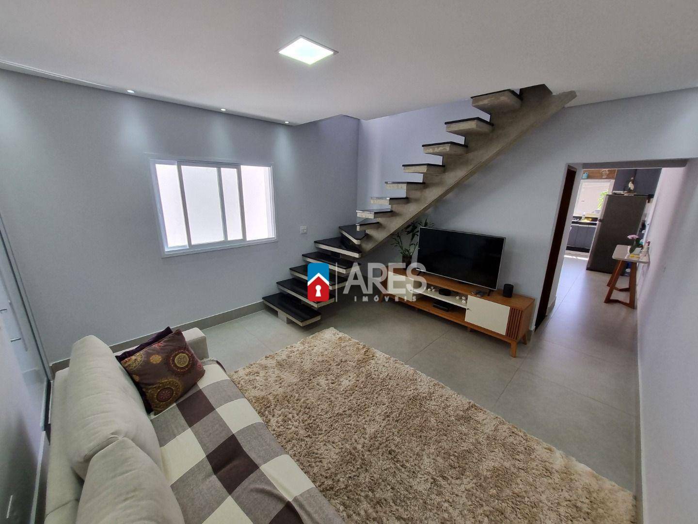 Casa, 3 quartos, 179 m² - Foto 1
