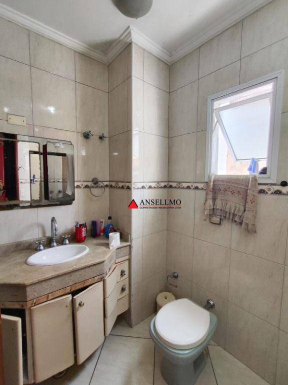 Sobrado à venda e aluguel com 4 quartos, 300m² - Foto 28