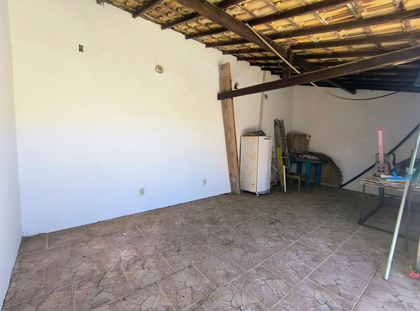 Casa à venda com 3 quartos, 300m² - Foto 5