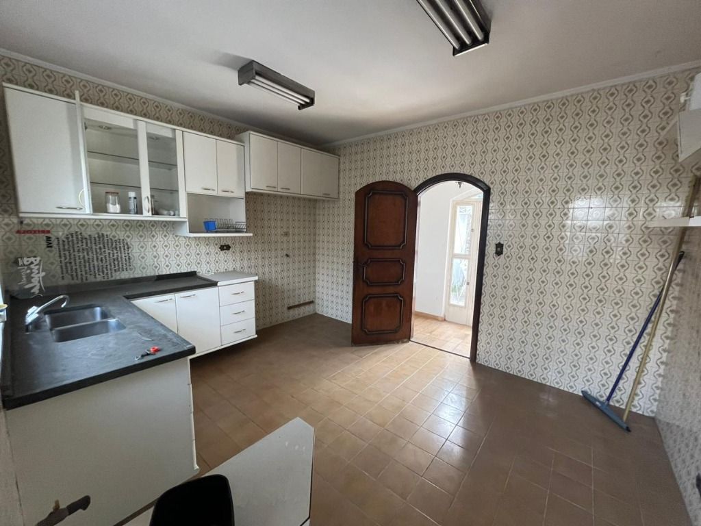 Casa à venda e aluguel com 3 quartos, 126m² - Foto 9