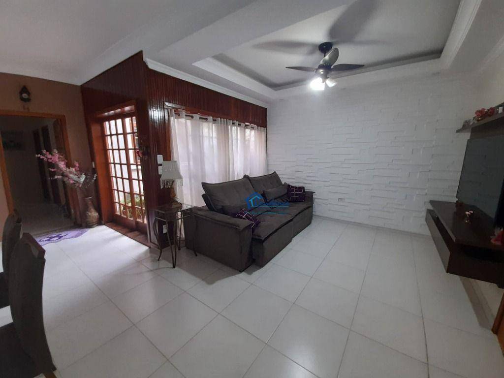 Sobrado à venda com 3 quartos, 219m² - Foto 9