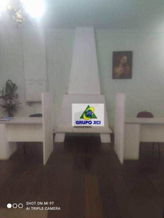 Casa à venda e aluguel com 3 quartos, 400m² - Foto 44