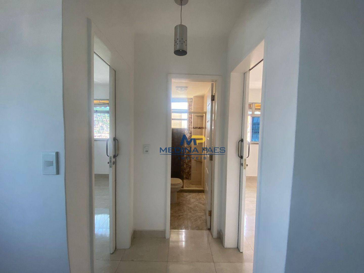 Apartamento à venda com 2 quartos, 70m² - Foto 9