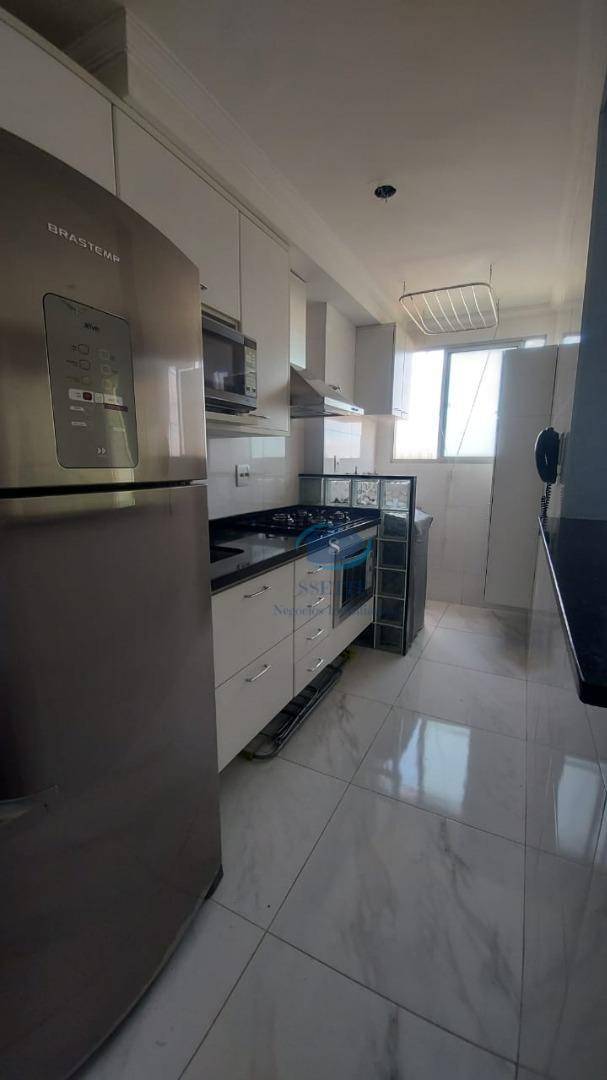 Apartamento à venda com 2 quartos, 43m² - Foto 14