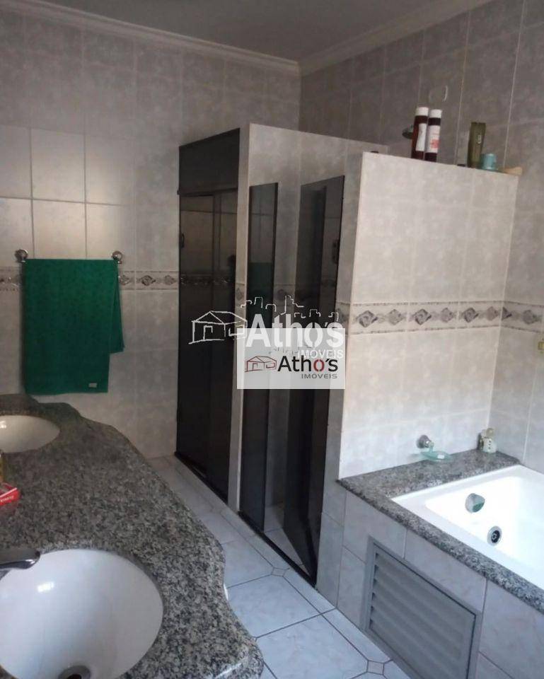 Casa à venda com 3 quartos, 250m² - Foto 5