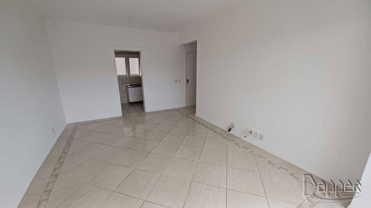 Apartamento à venda com 2 quartos, 81m² - Foto 2