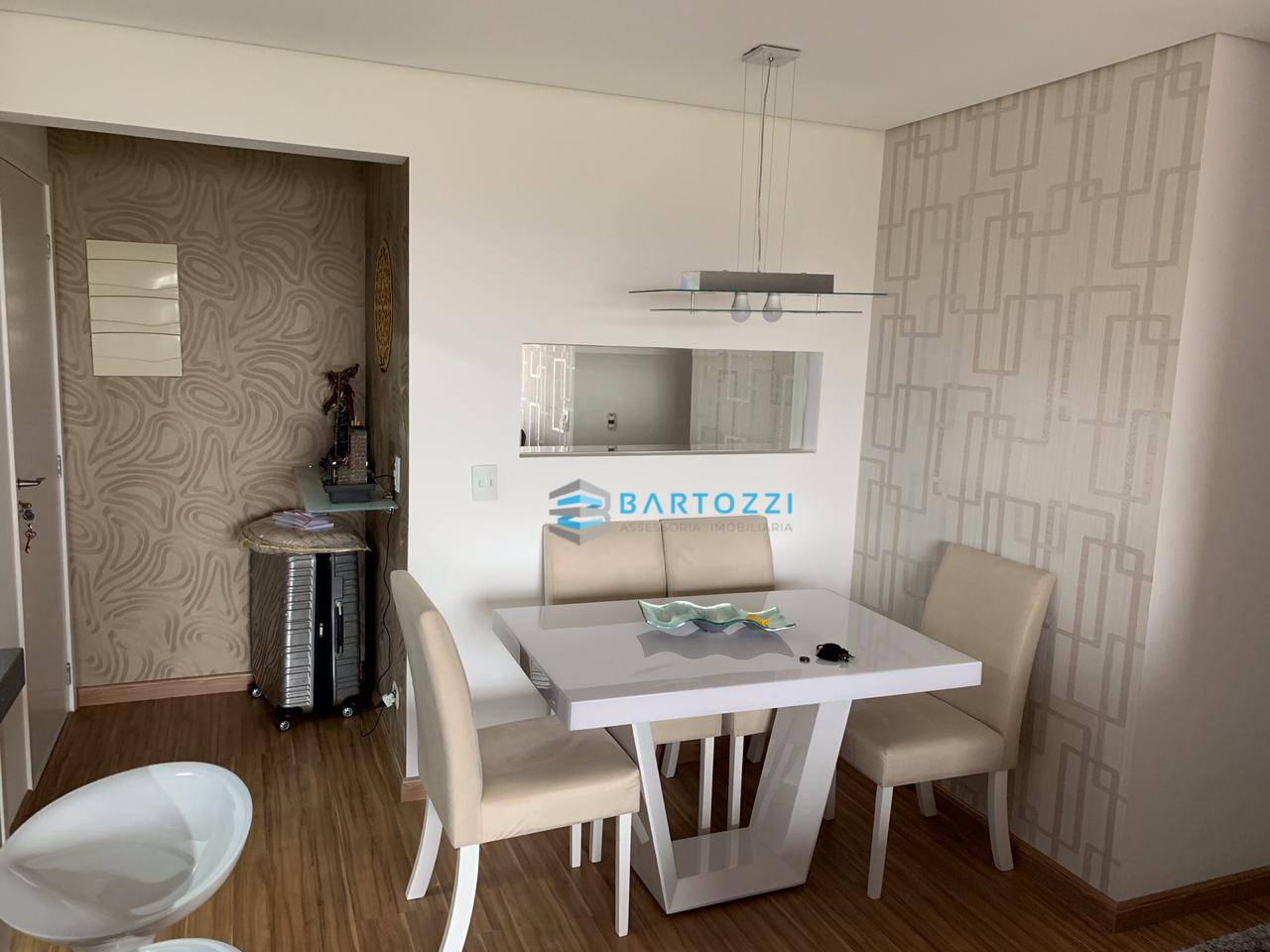 Apartamento à venda com 2 quartos, 67m² - Foto 4