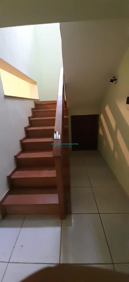 Casa para alugar com 3 quartos, 240m² - Foto 11