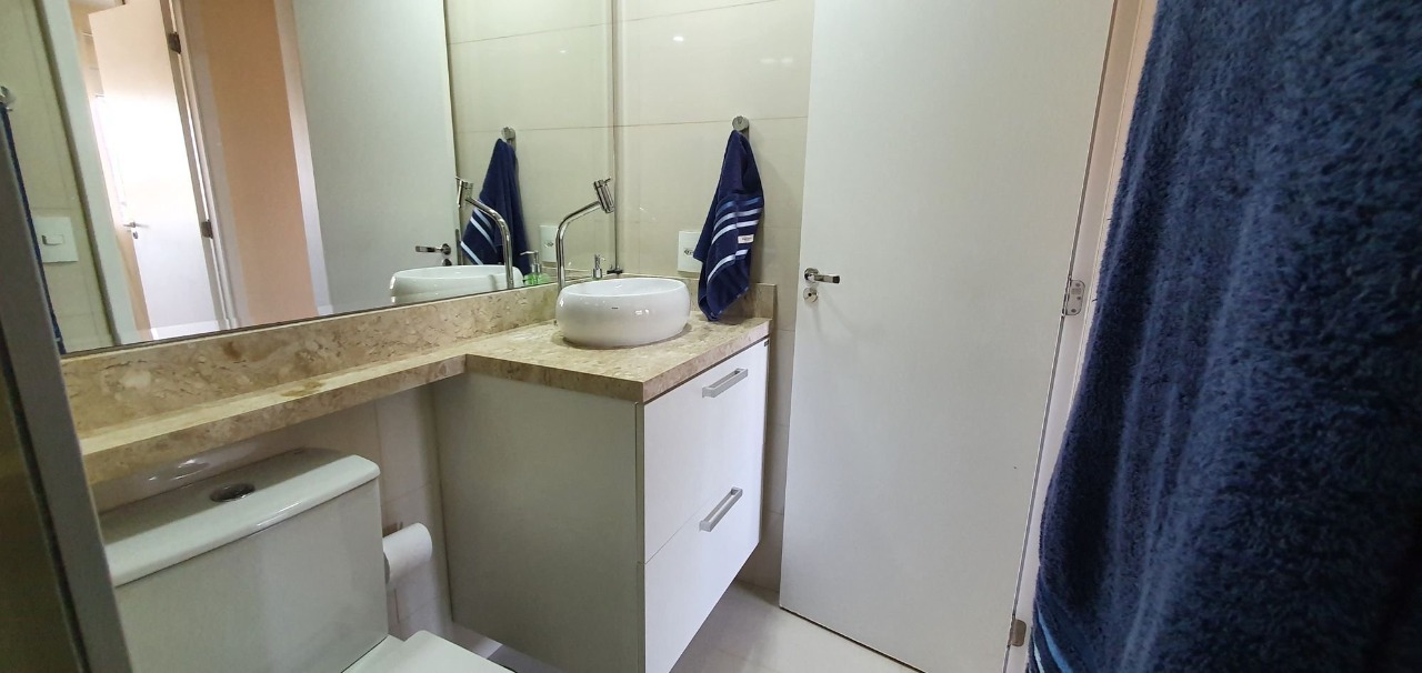 Apartamento à venda com 2 quartos, 68m² - Foto 4