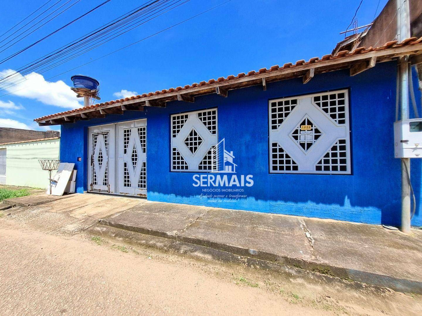 Casa de Condomínio à venda com 3 quartos, 200m² - Foto 1