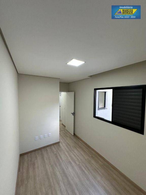 Casa de Condomínio à venda com 3 quartos, 112m² - Foto 4