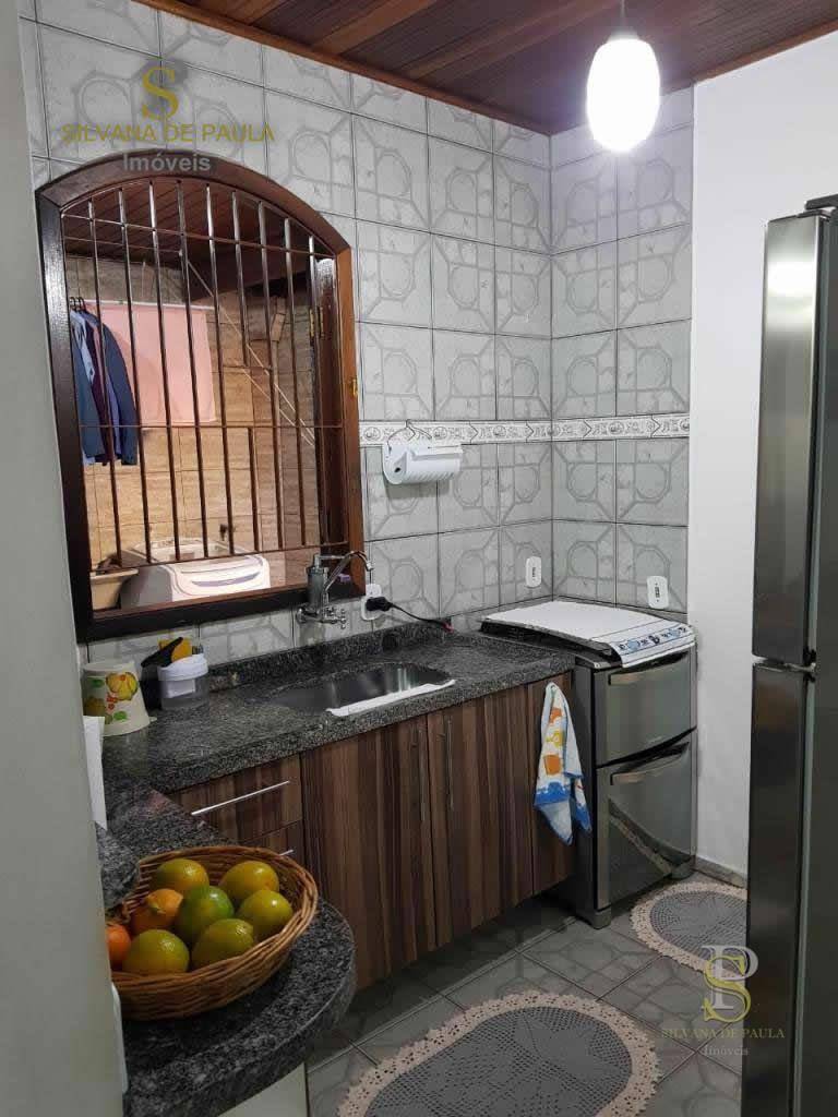 Casa à venda com 3 quartos, 300m² - Foto 12