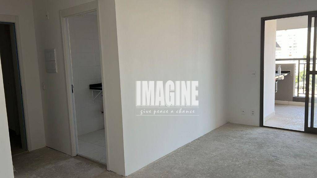 Apartamento à venda com 3 quartos, 89m² - Foto 2