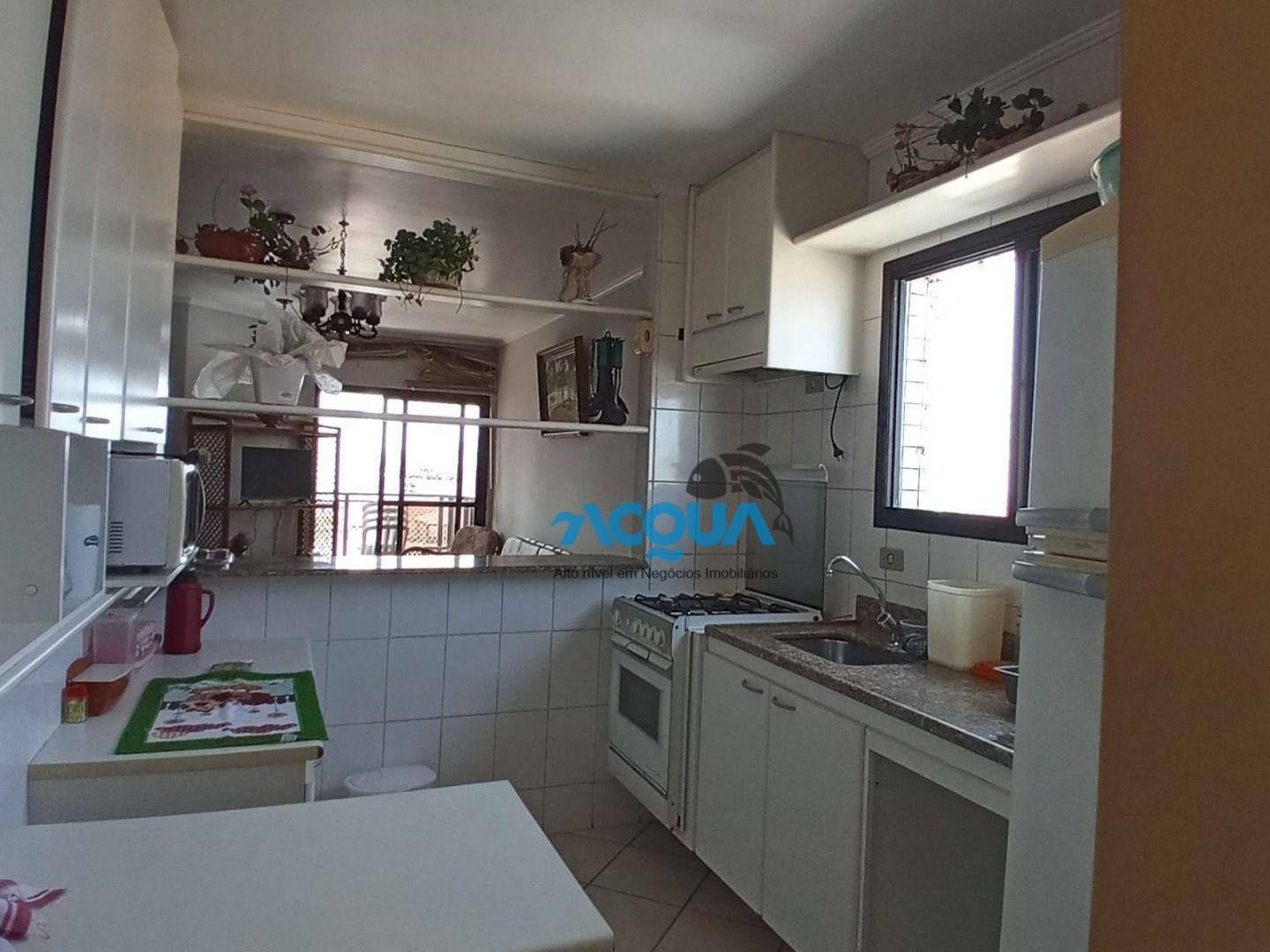 Apartamento para alugar com 3 quartos, 90m² - Foto 8