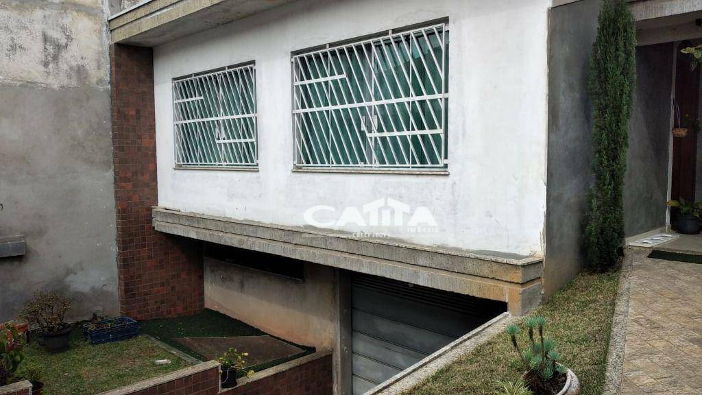 Casa à venda com 3 quartos, 328m² - Foto 1
