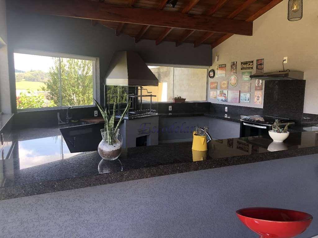 Casa à venda com 8 quartos, 680m² - Foto 27