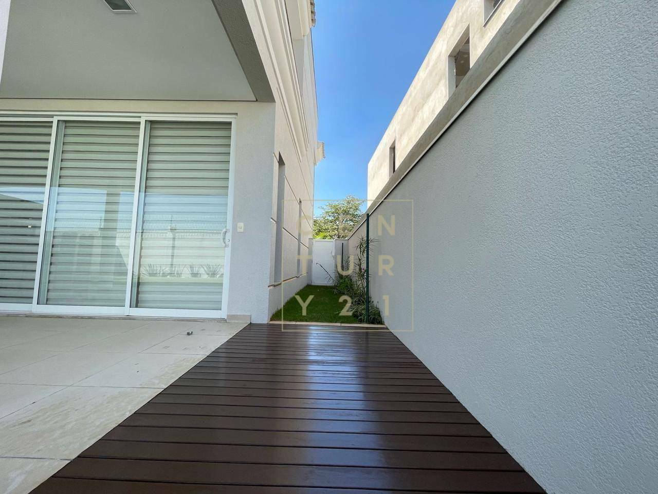 Casa de Condomínio à venda e aluguel com 3 quartos, 226m² - Foto 8
