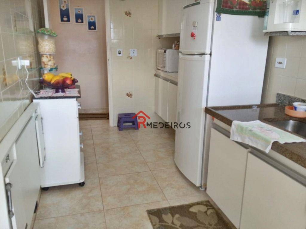 Apartamento à venda com 2 quartos, 66m² - Foto 5