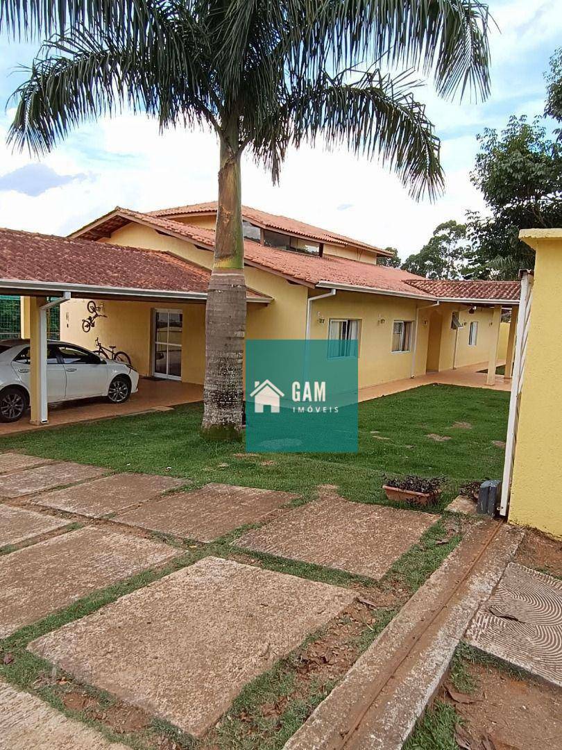 Chácara à venda com 4 quartos, 600m² - Foto 1