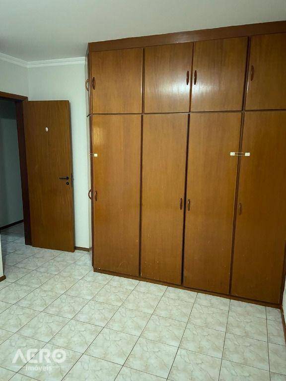 Apartamento à venda e aluguel com 3 quartos, 150m² - Foto 27