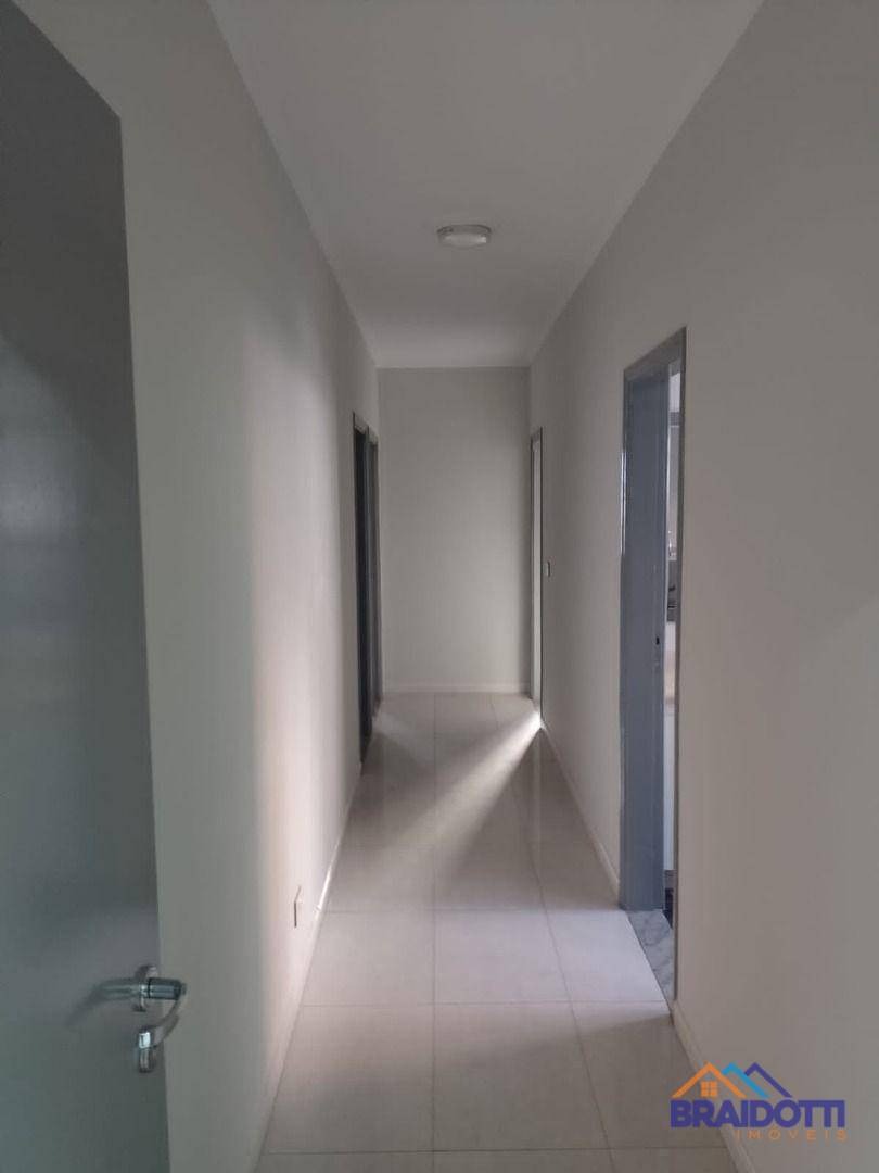 Casa à venda com 3 quartos, 180m² - Foto 22