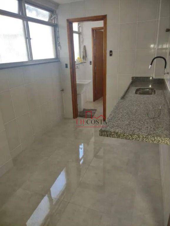 Apartamento à venda com 2 quartos, 70m² - Foto 9