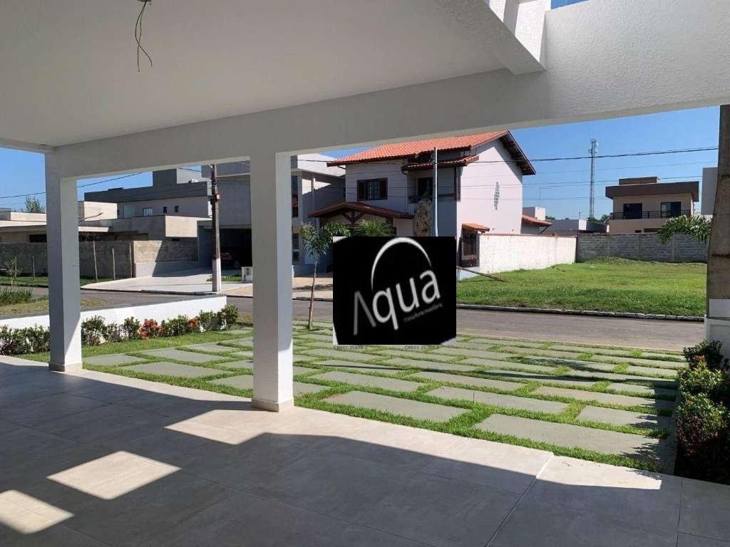 Casa à venda com 3 quartos, 300m² - Foto 4