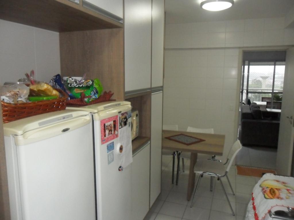 Apartamento à venda com 3 quartos, 98m² - Foto 21