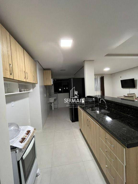 Apartamento à venda com 2 quartos, 66m² - Foto 13