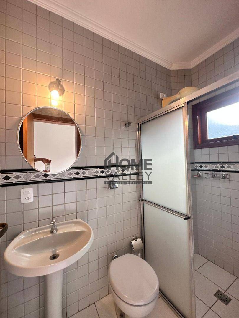 Casa de Condomínio à venda com 4 quartos, 300m² - Foto 28