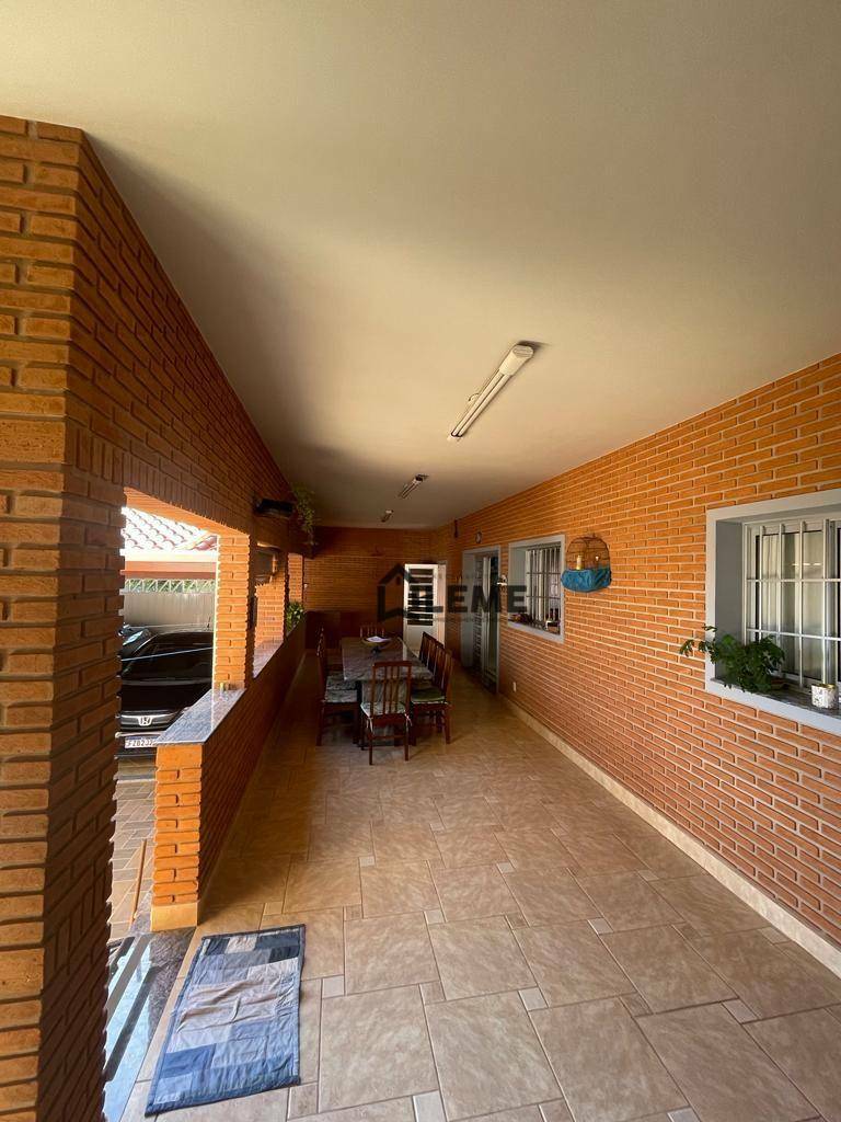 Casa à venda com 4 quartos, 368m² - Foto 19