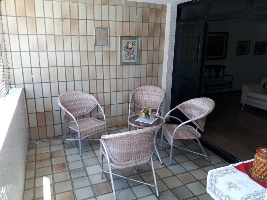 Apartamento à venda com 3 quartos, 150m² - Foto 7