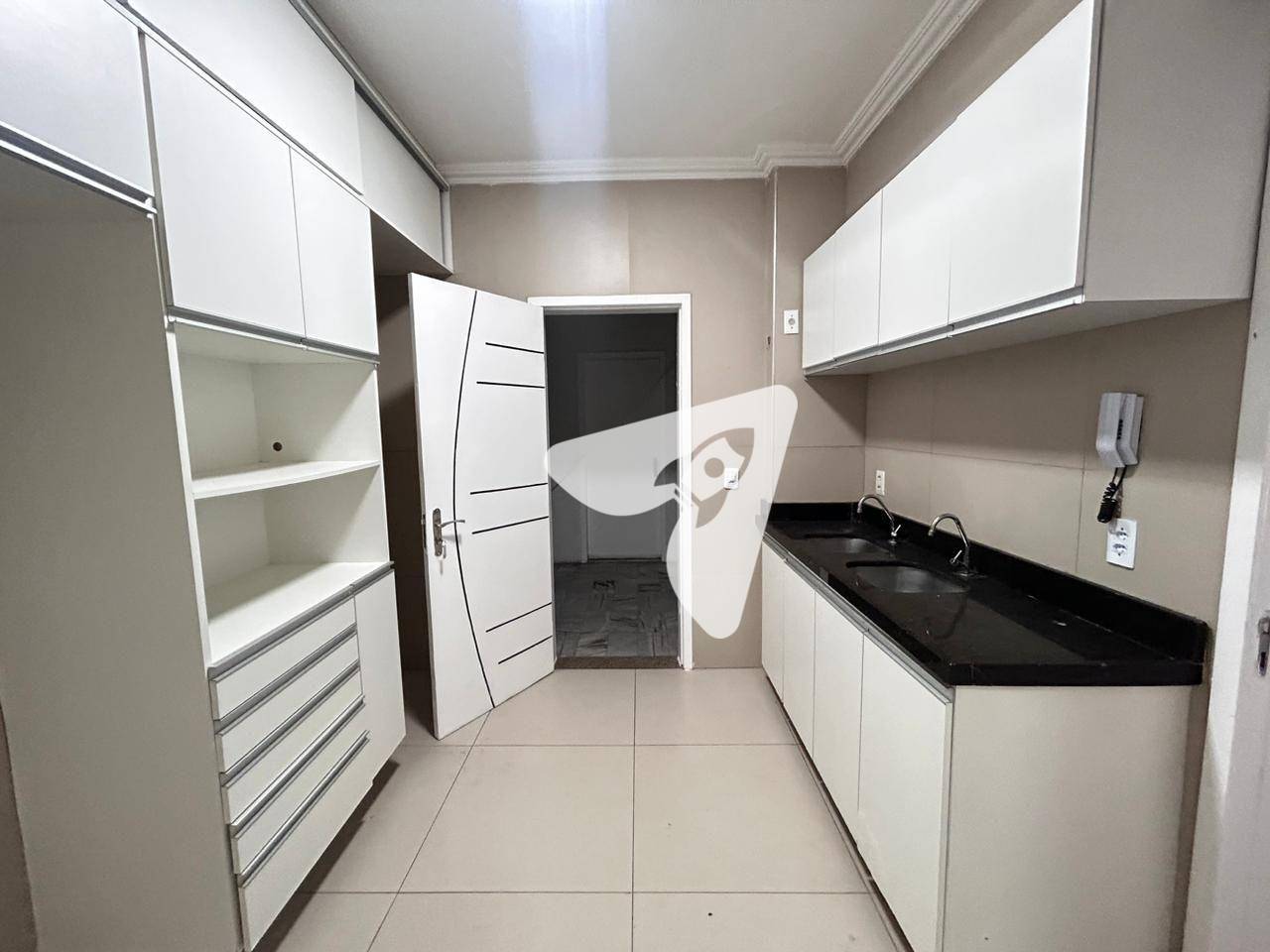 Apartamento à venda com 3 quartos, 99m² - Foto 17