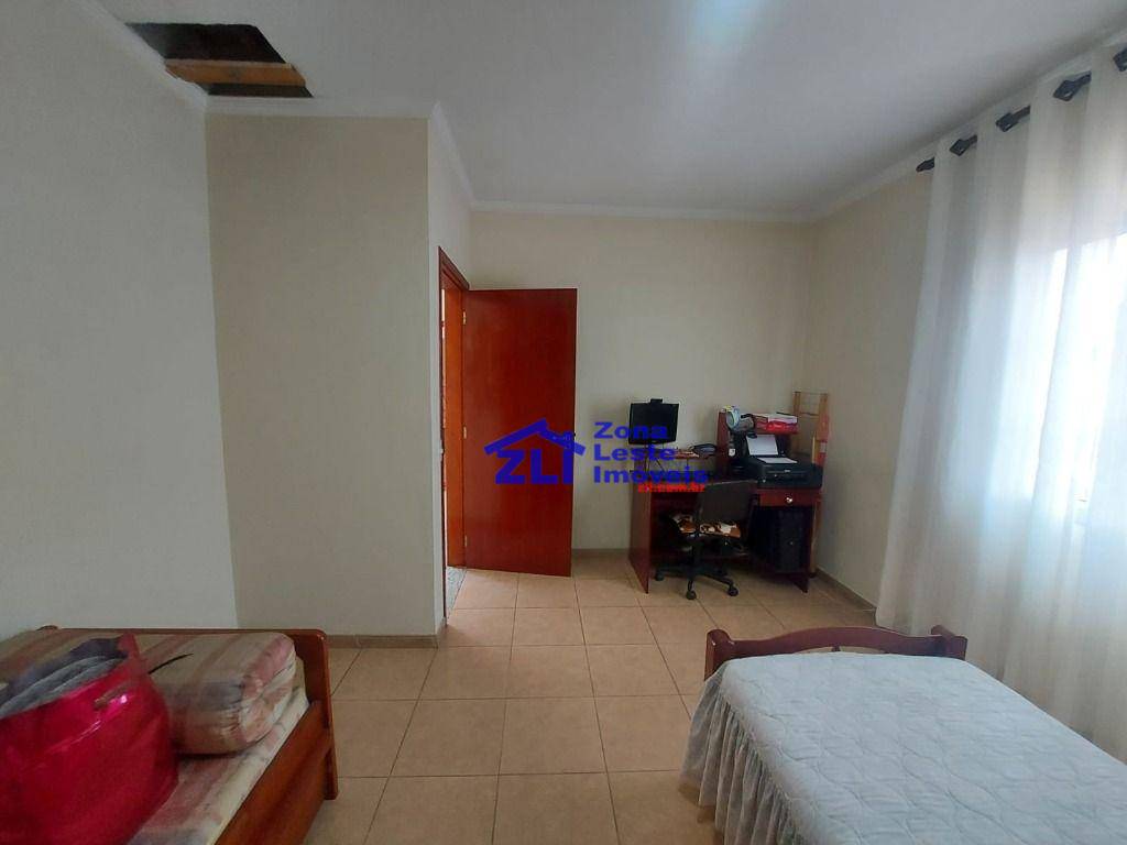 Sobrado à venda com 3 quartos, 380m² - Foto 3