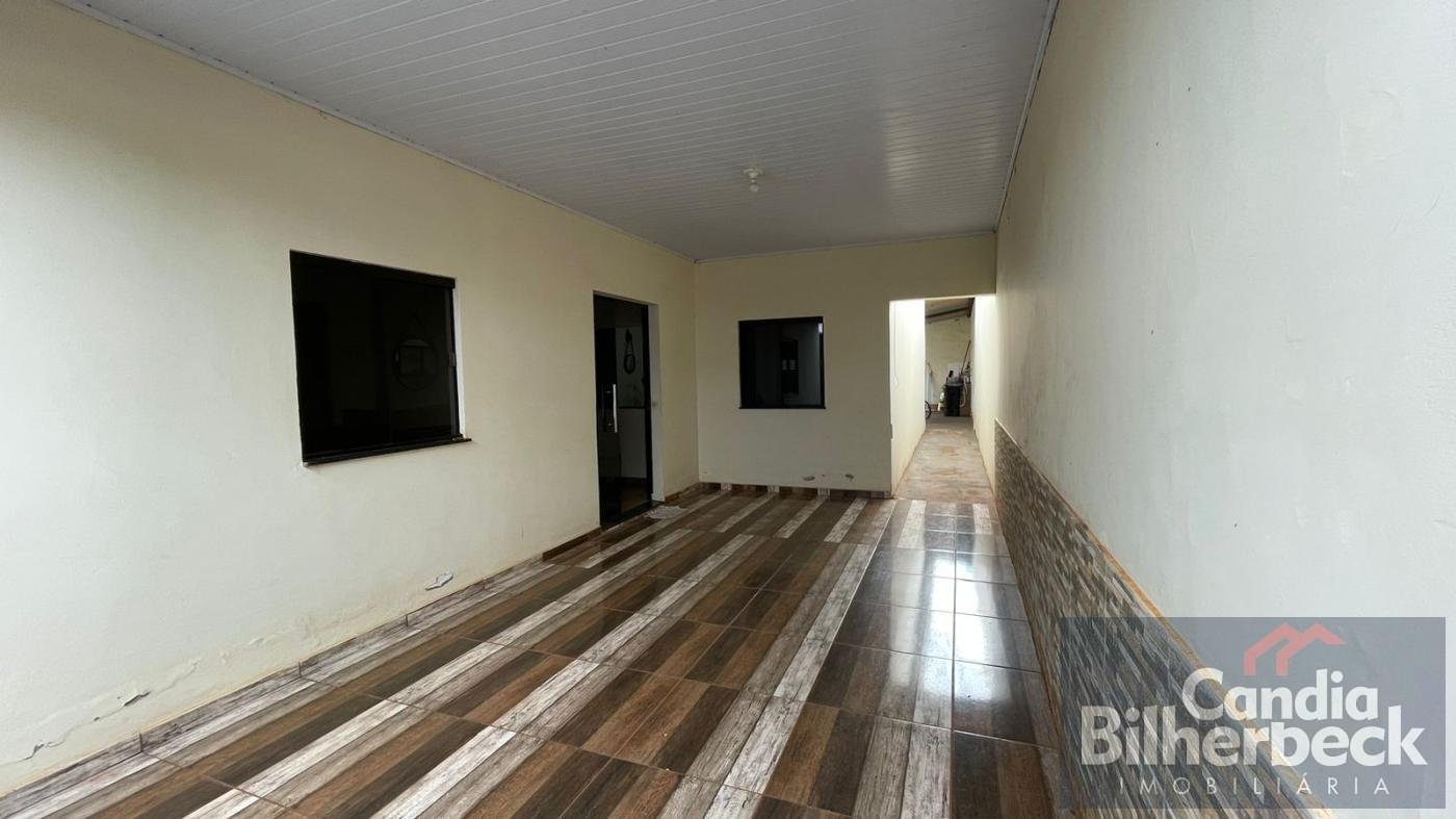 Casa à venda com 3 quartos, 200m² - Foto 2