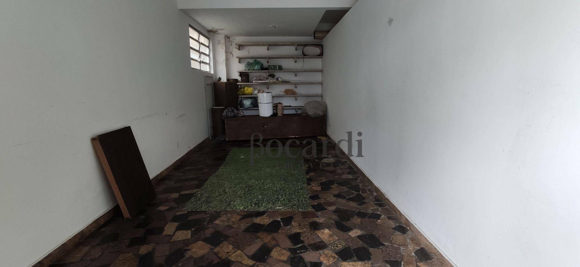 Apartamento à venda com 3 quartos, 130m² - Foto 2